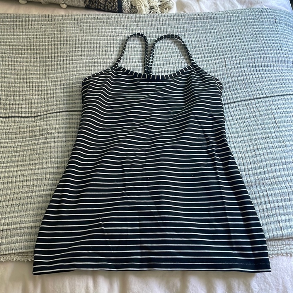 Lulu lemon tank